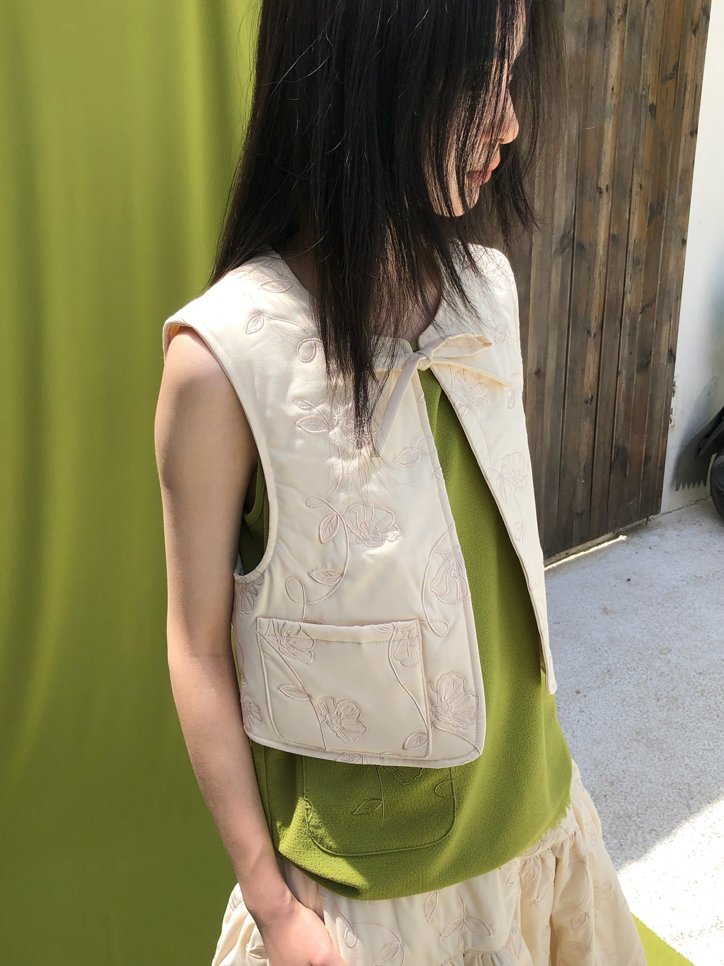 EMBROIDERY-QUILTED COTTON VEST(IVORY)