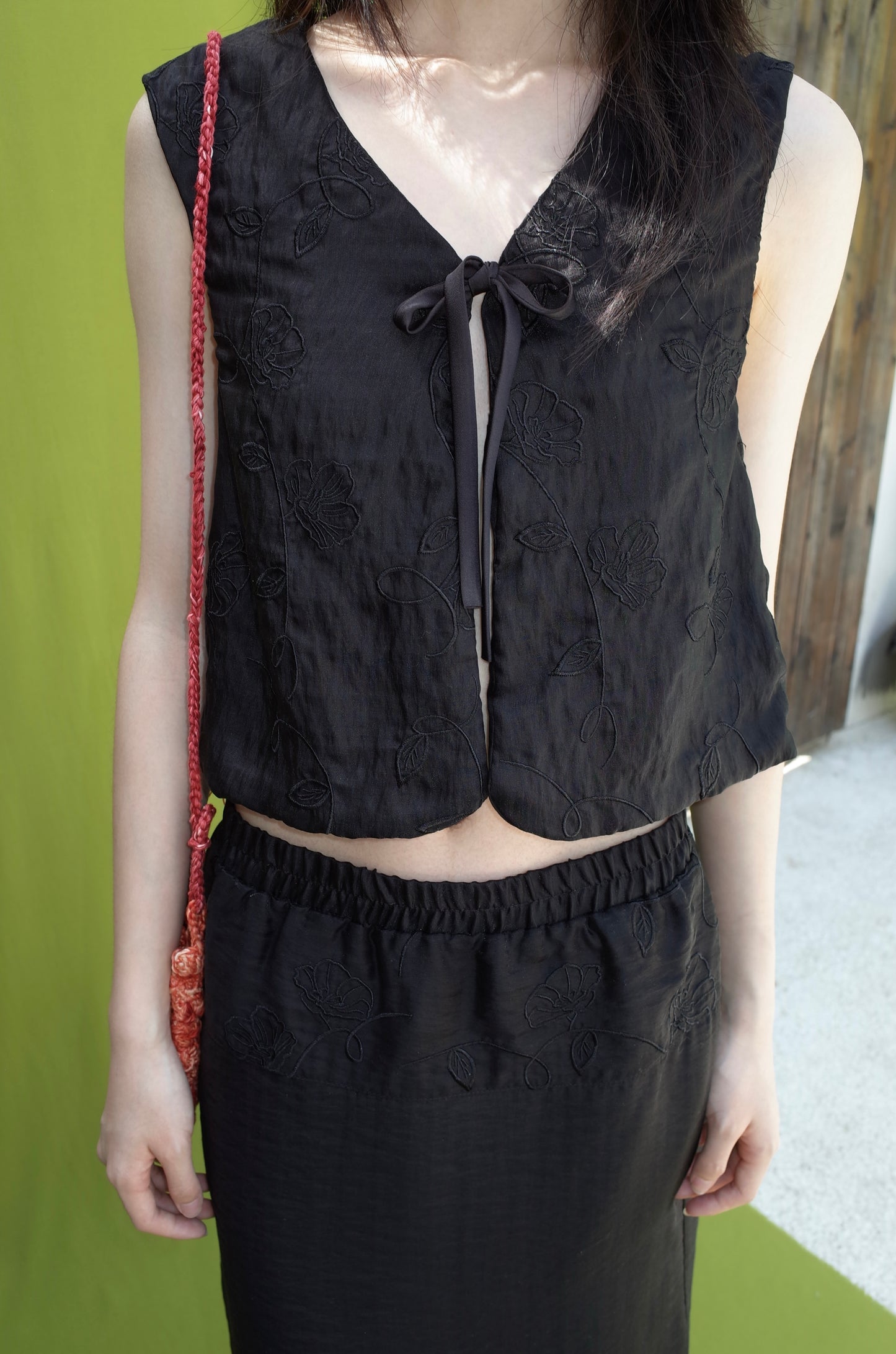 REVERSIBLE LYOCELL EMBROIDERY VEST
