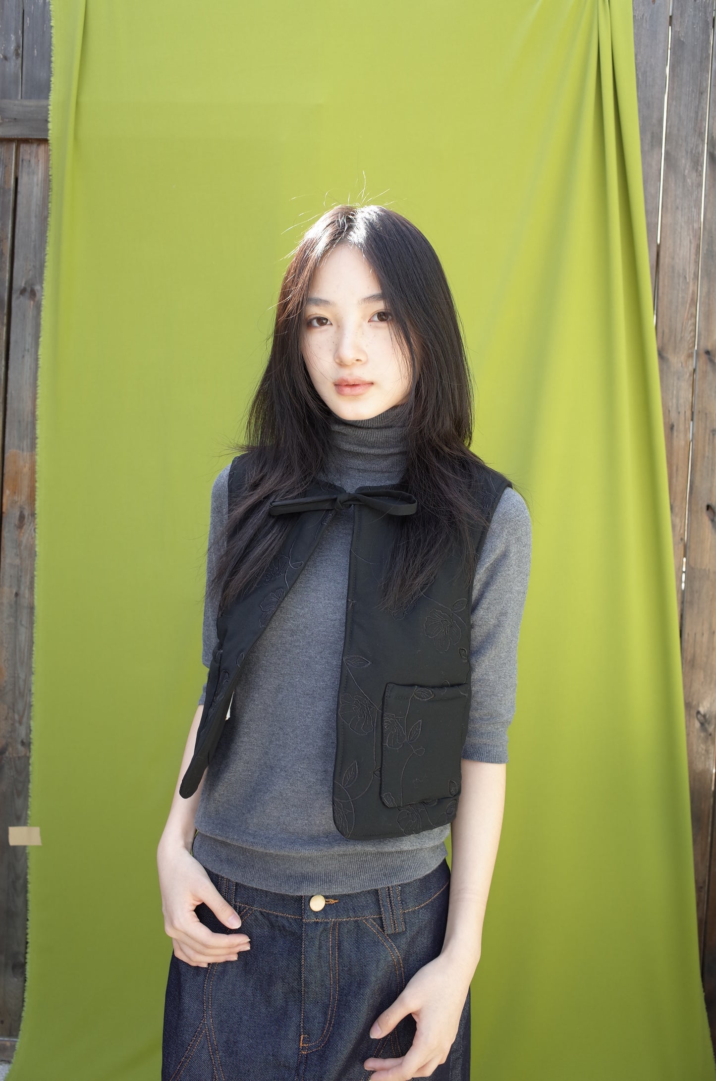 EMBROIDERY-QUILTED COTTON VEST(BLACK)