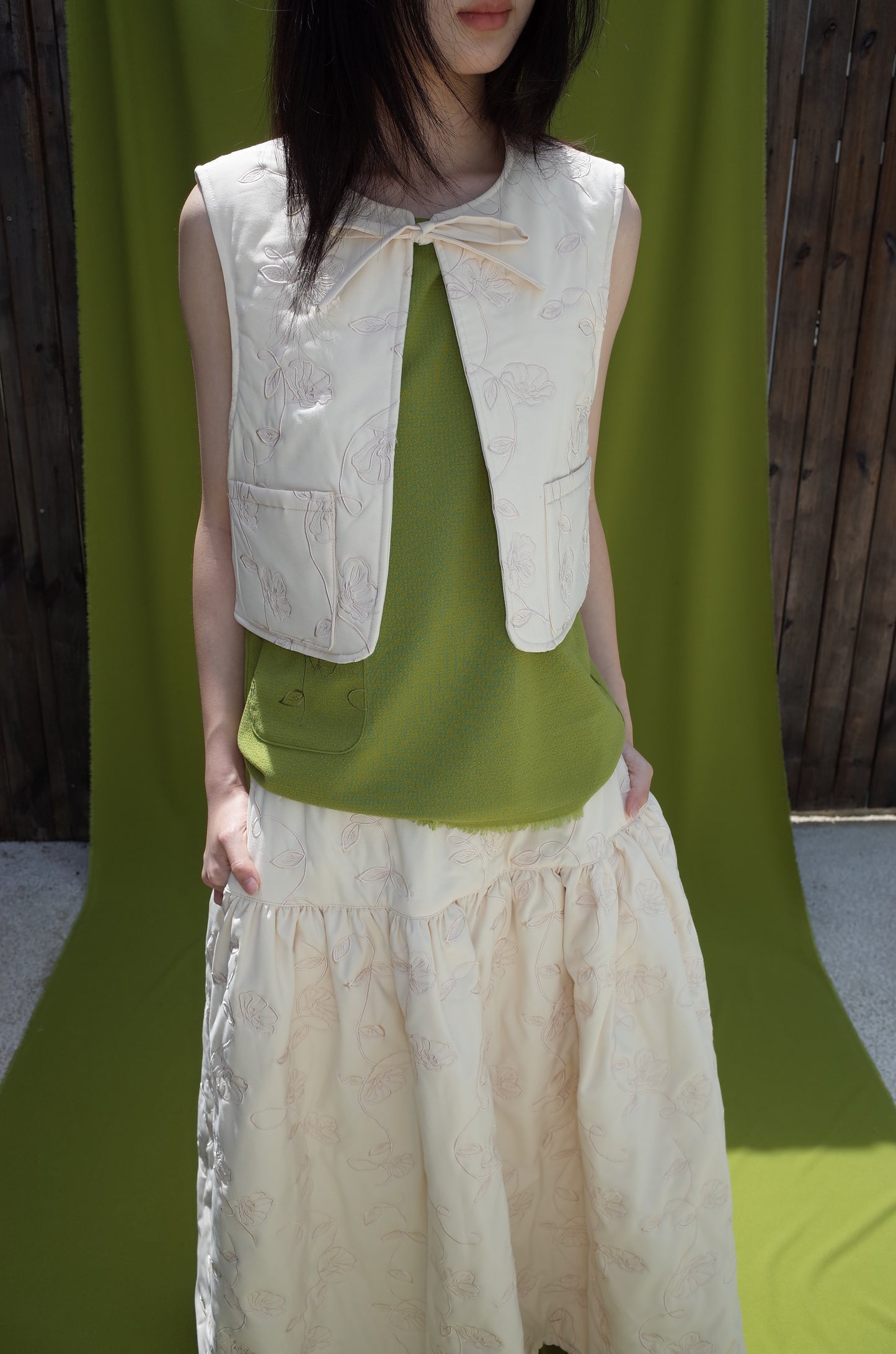 EMBROIDERY-QUILTED COTTON VEST(IVORY)