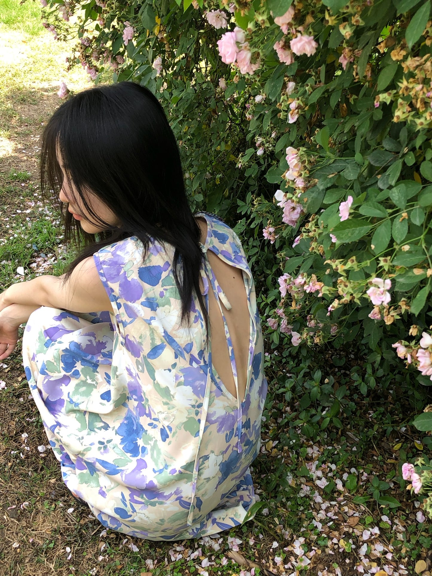 SLEEVELESS OPEN-BACK PAPILLON-PRINT DRESS - recycled polyester